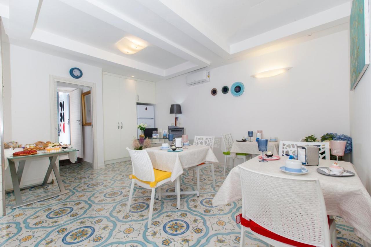 San Nicola B&B กาสเตลลัมมาเร ดิ สตาเบีย ภายนอก รูปภาพ