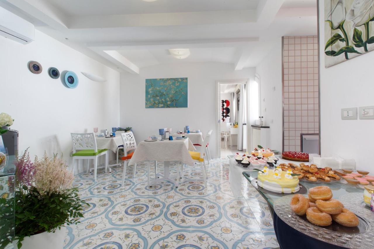 San Nicola B&B กาสเตลลัมมาเร ดิ สตาเบีย ภายนอก รูปภาพ